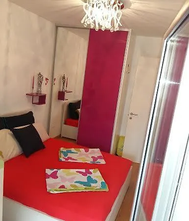 Apartman Nice Split Apartment With Underground Garage *