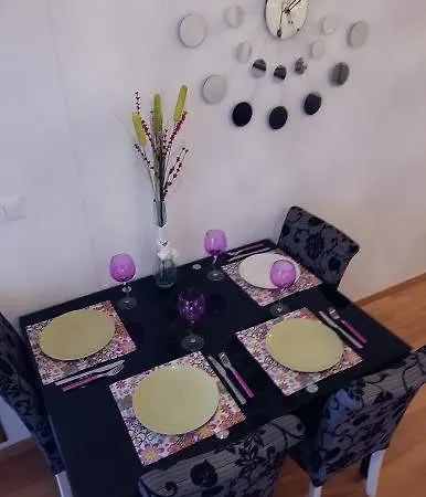 Nice Split Apartment With Underground Garage * Split
