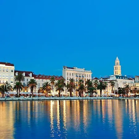 Nice With Underground Garage Apartament